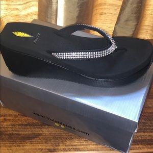 Volatile wedge sandal